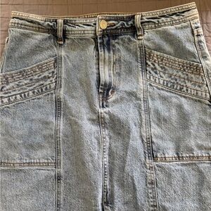 Habitual mid length denim Skirt with Pocket Detail women’s size 8 worn once
